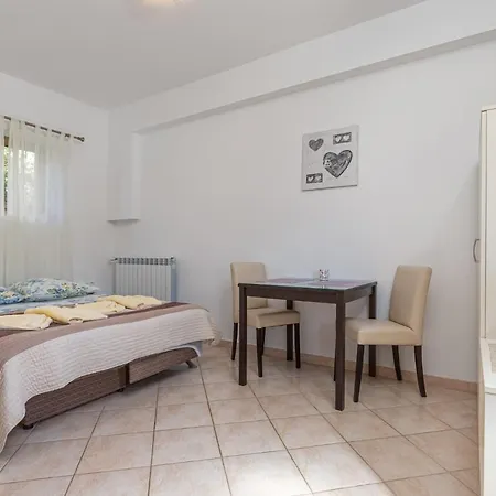 Mima Apartment *